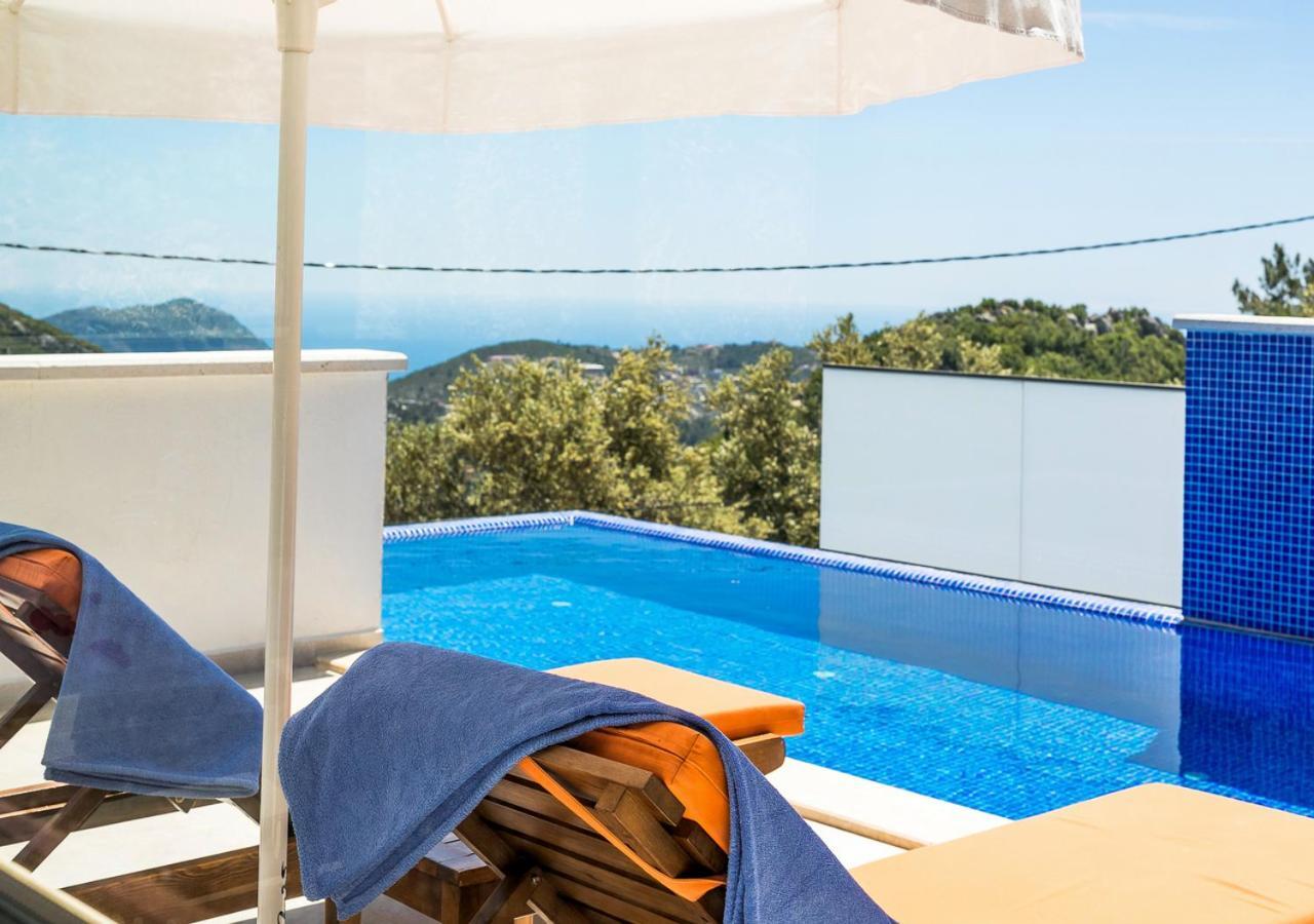 Villa 1 Sleeps 2 Honeymoon Isolated Infinity-Villa Orkide Uzumlu  Exteriör bild